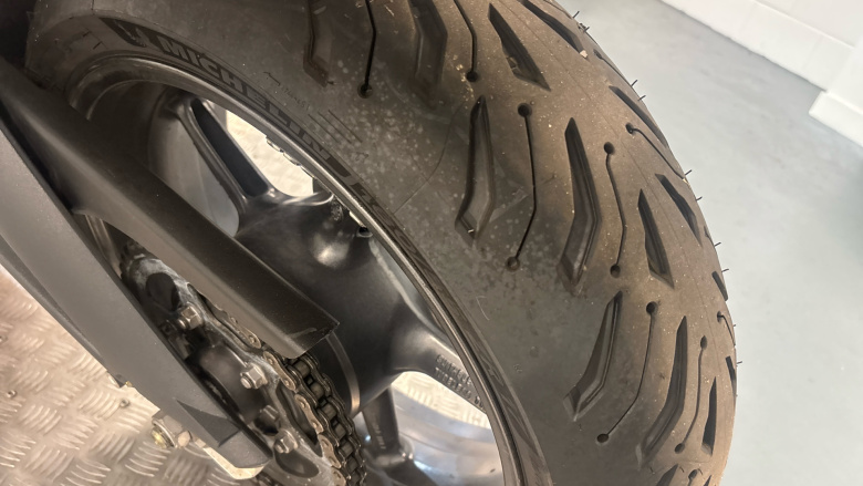 Triumph Street Triple R (12MY)